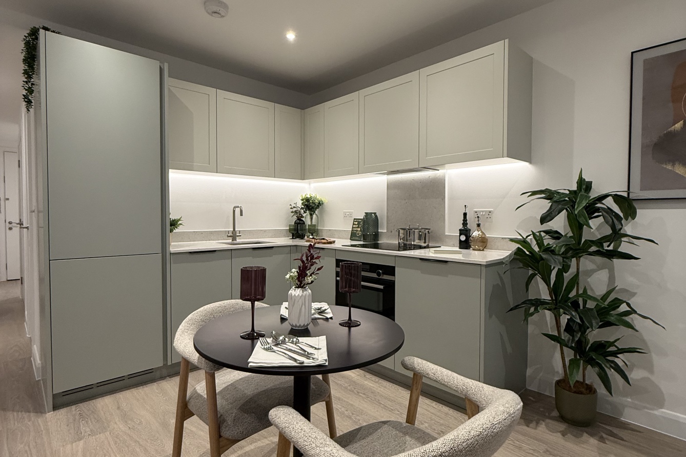 藍莎集團 - 英國樓盤、英國物業代理 | 英國買樓置業一站式服務